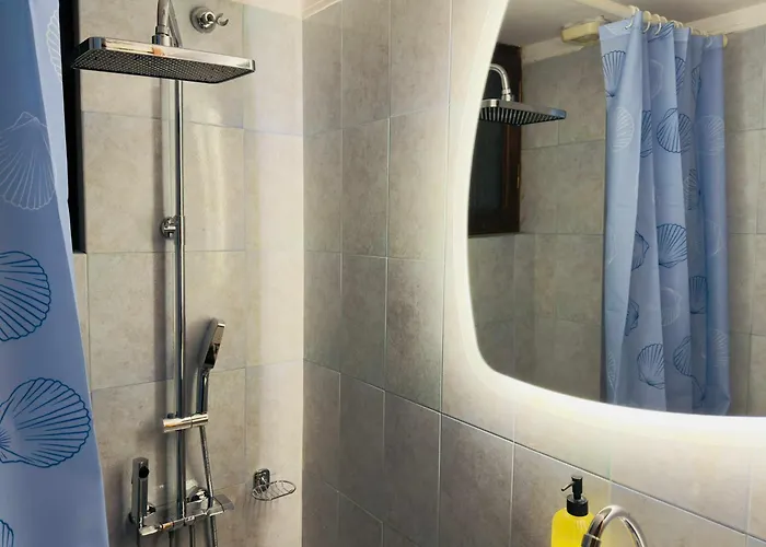 Arpa άνω πόλη πάτρας * Патра