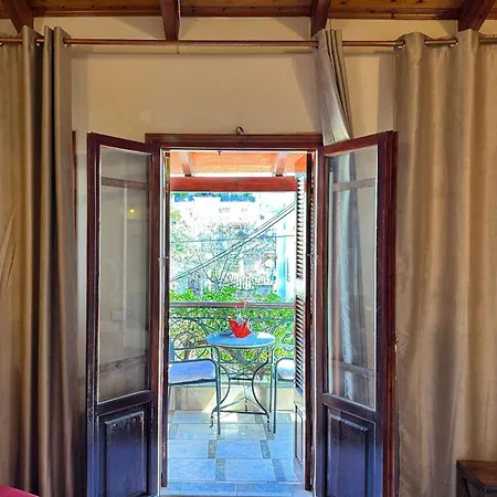 στούντιο κέντρου άνω πόλης πάτρας Apartment