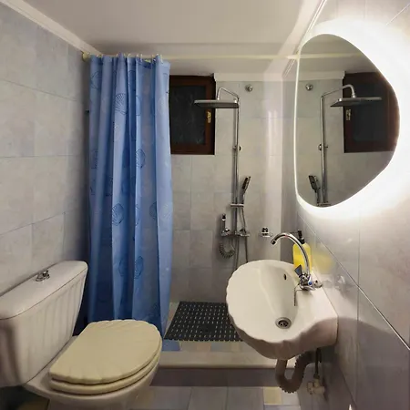 Arpa άνω πόλη πάτρας *